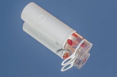 Intraosseous Needles: Lub kiv puag ncig ntawm Kev Nkag Mus Rau Hauv Kev Kho M...